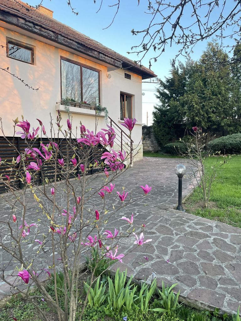 Продава се Къща в София, Борово - 200 кв.м за 825 €/кв.м - Снимка #13