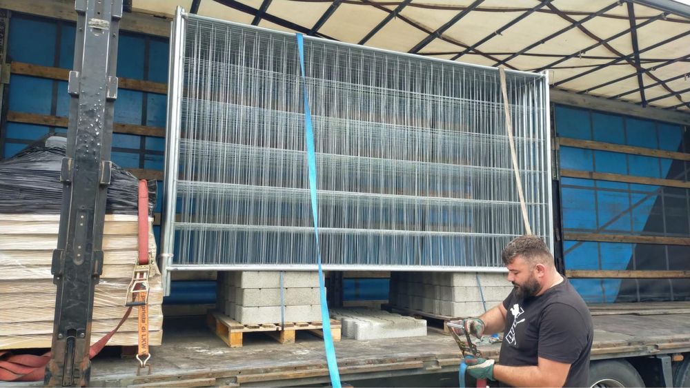 Gard mobil imprejmuire santier, panouri, garduri, talpa beton