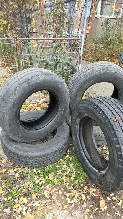 Cauciucuri 5 bucăți 225 75  r 16 C