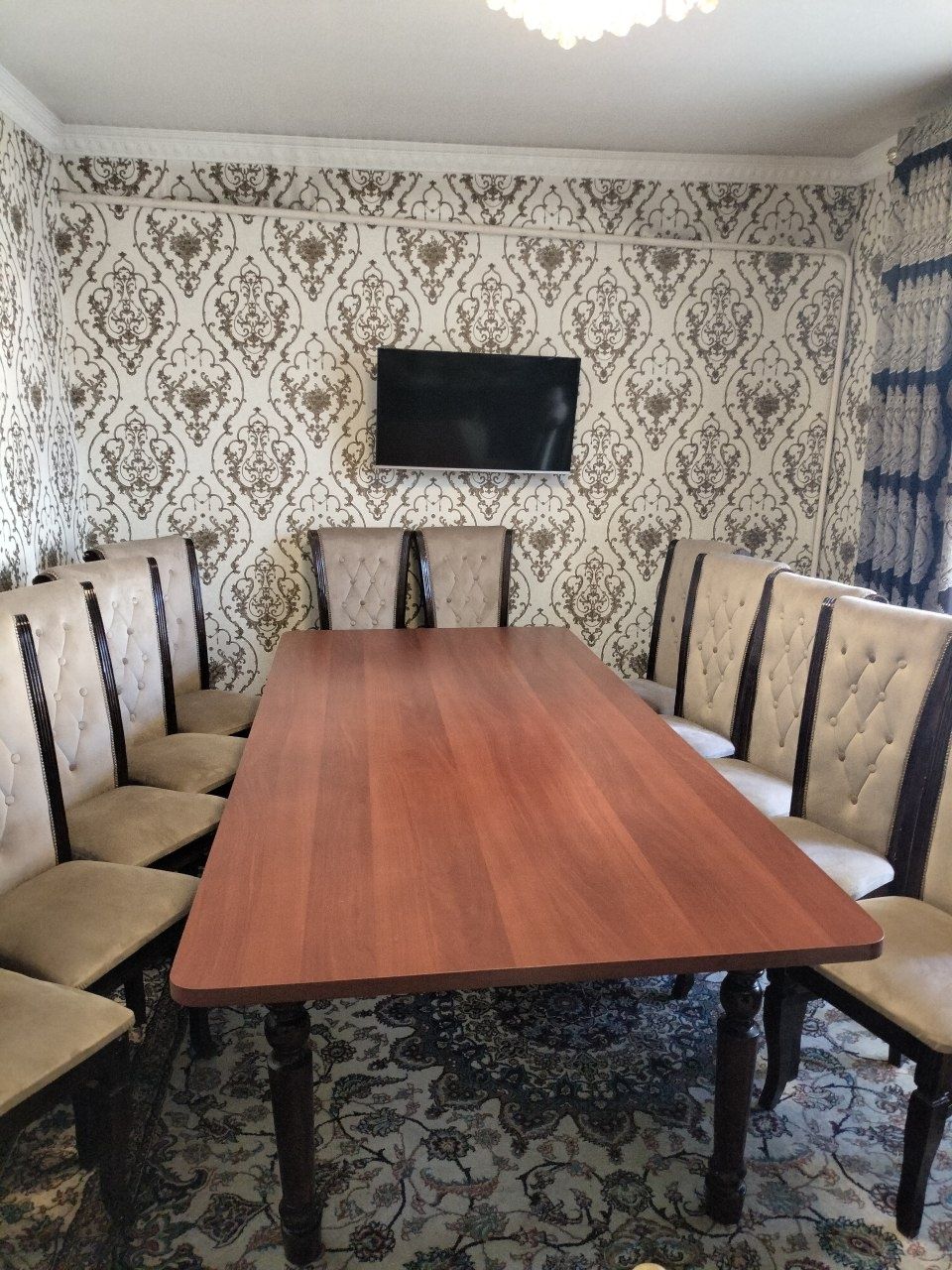 Сол , стул 12 персона