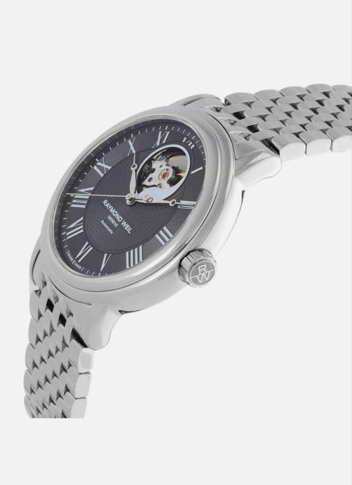 Швейцарские часы фирмы Raymond Weil