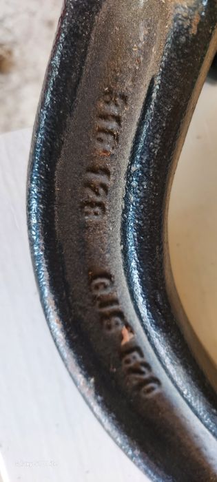 Теглич оригинален Audi  Westfalia 316128 VW Touran BMW 5 F11