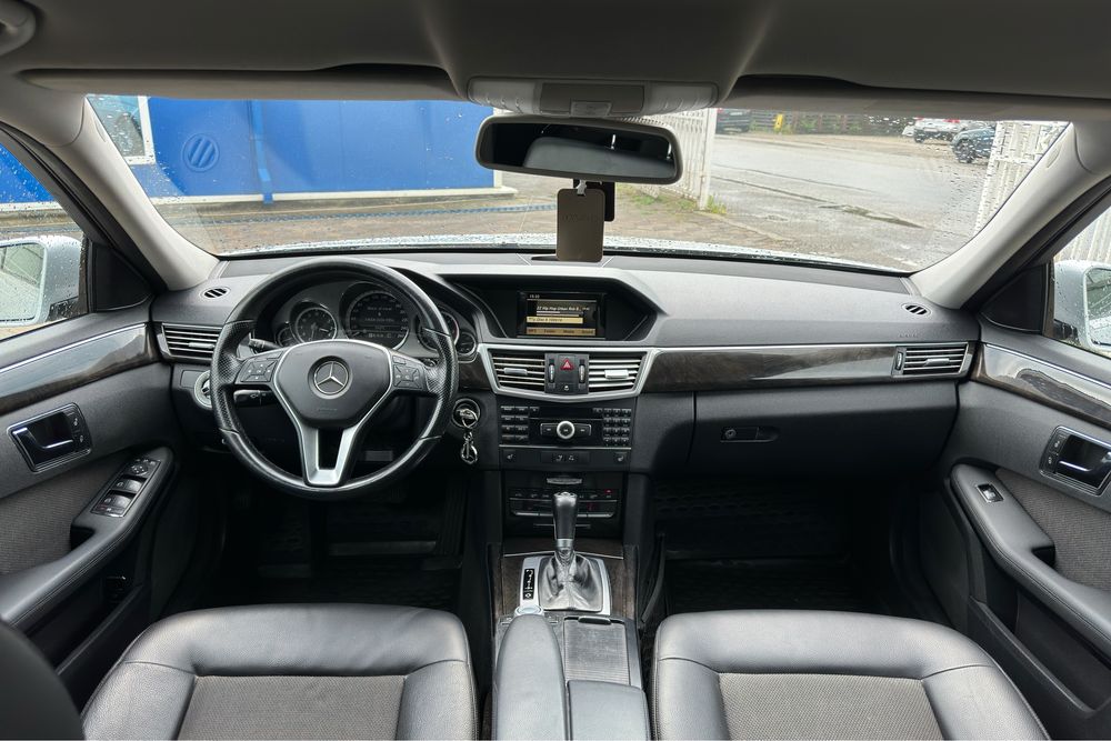 Mercedes E220 • Euro 5 • Avantgarde • Cutie Automată