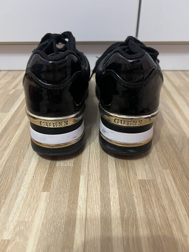 Оригинални дамски обувки USPA, GUESS