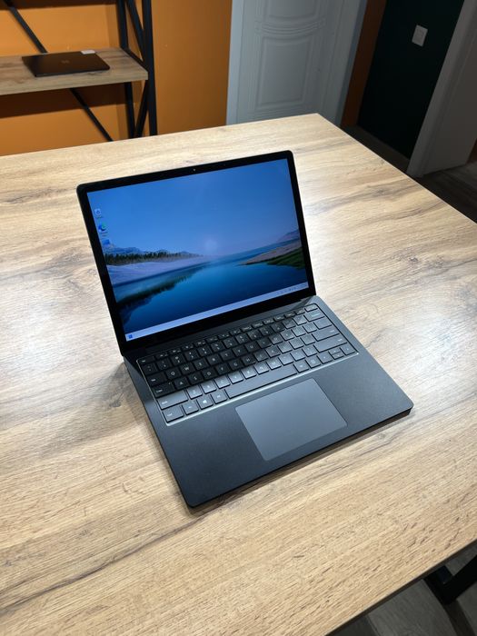 Microsoft Surface Laptop 3 I5 - 10Gen / 8 GB / 256 GB