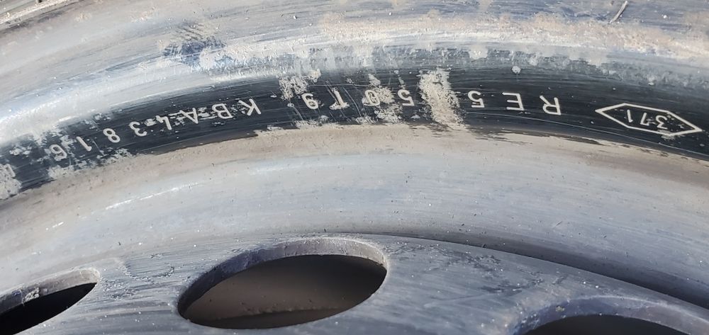 Продавам джанти с гуми за Нисан, Рено, Дачия и тасове за Нисан