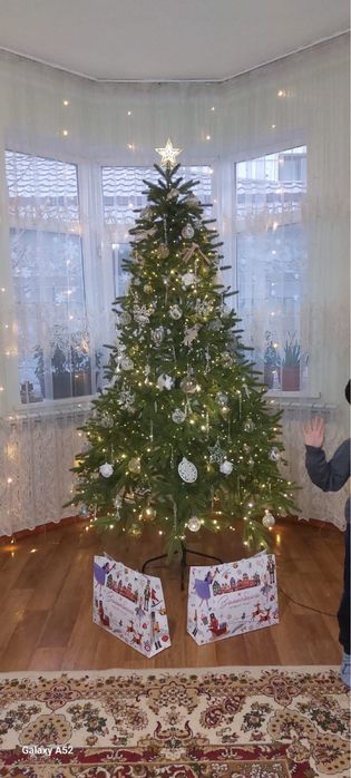 Новогодняя елка AXEPRO. Королевская разборная 210 см