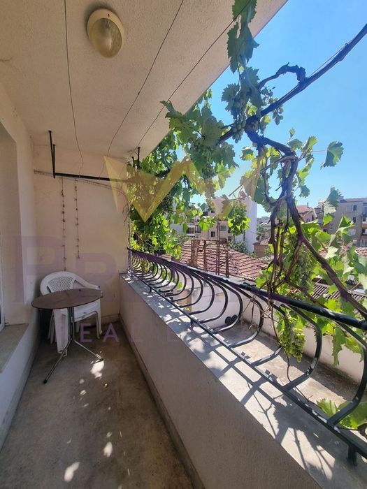 Дава се под наем Двустаен апартамент в Варна, Колхозен пазар - 60 кв.м за 408 € - Снимка #8