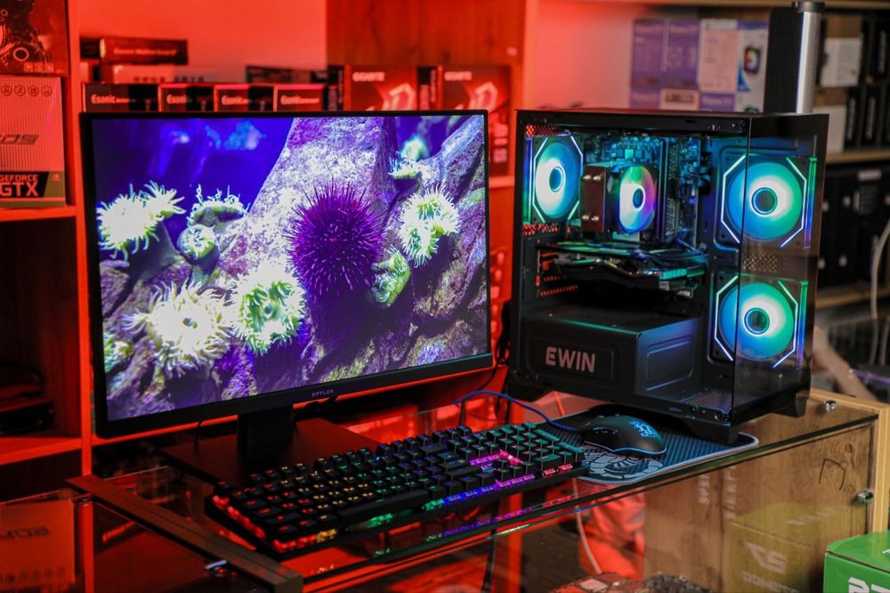 Rx 580 bilan chiroyli kuchli igravoy kompyuter