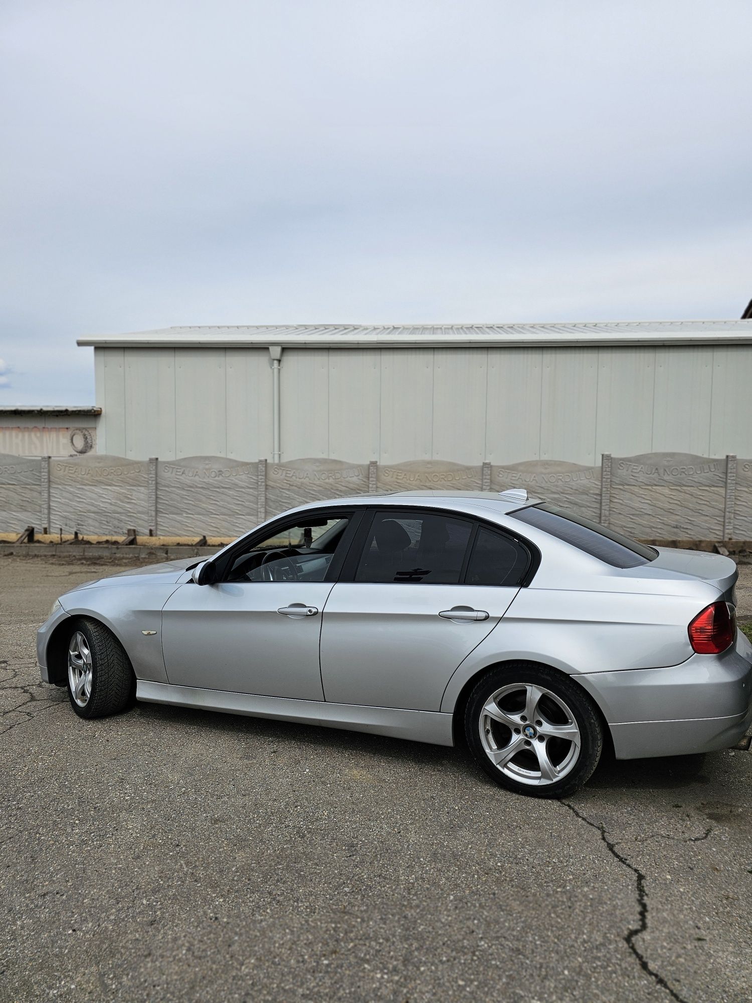 BMW E90 318D 2007