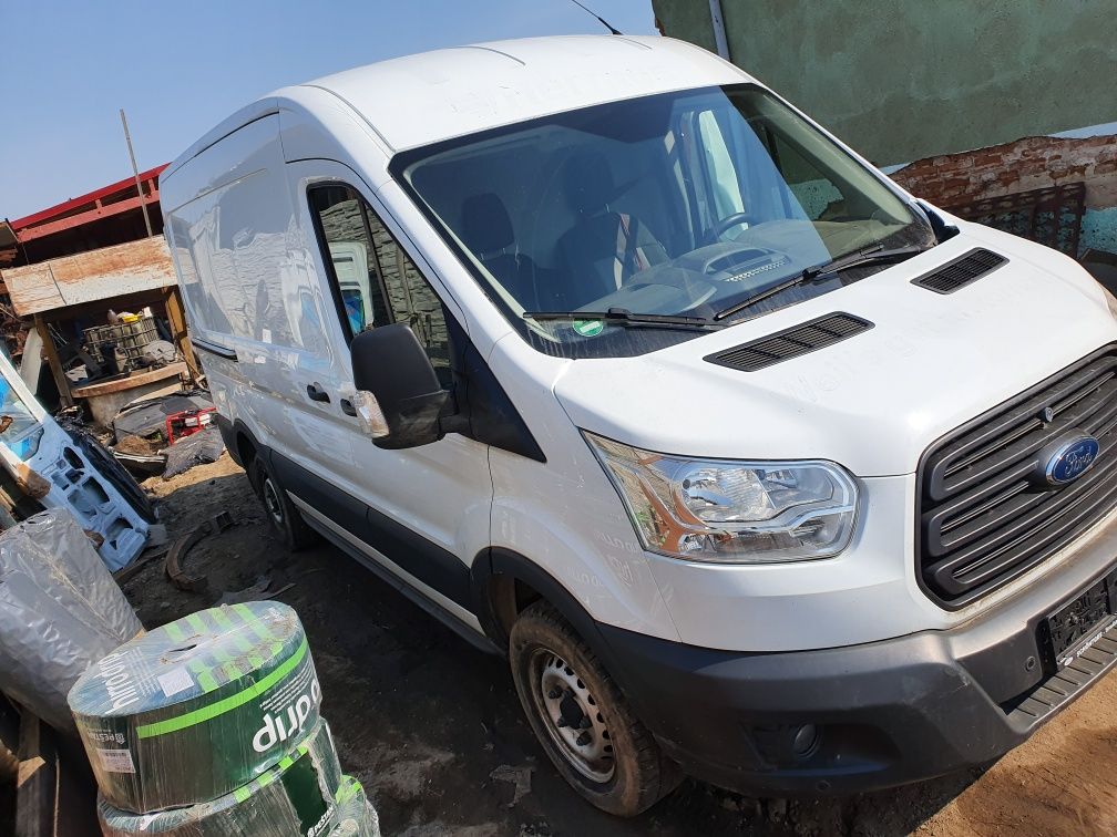 Dezmembrez ford transit tranzit 2015 2.2 cutie 6 trepte 55000 KM motor