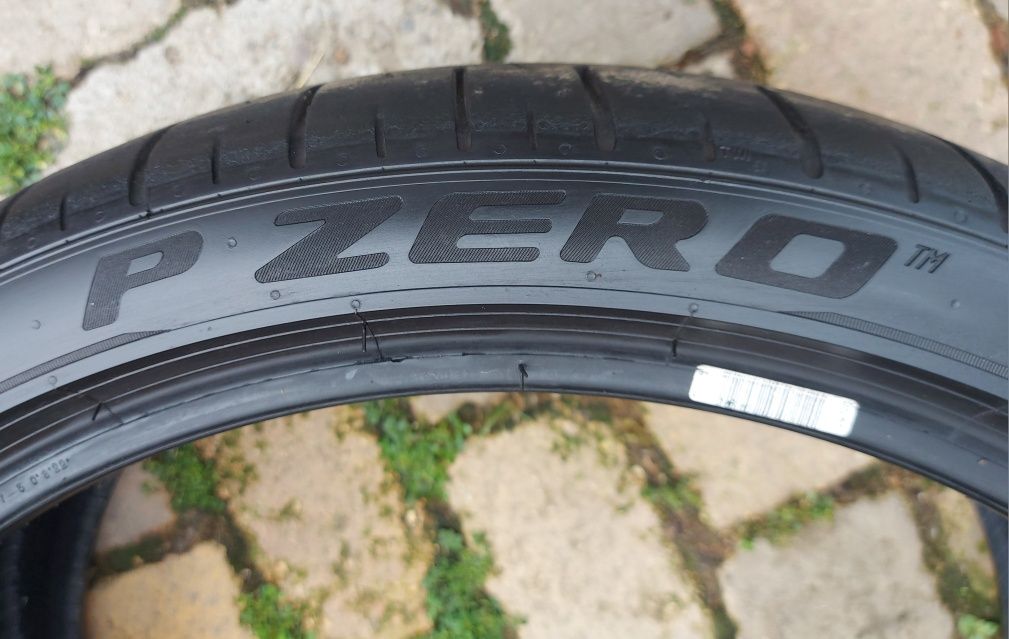 Set 4buc 305/30 265/35 ZR 21 Pirelli P Zero NFO vară două lățimii