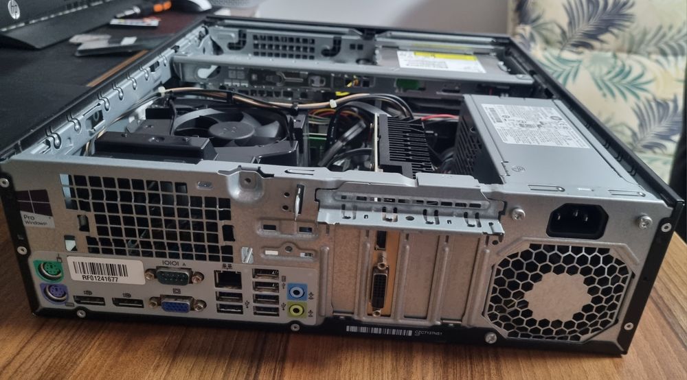 Unitate PC HP AMD A8-9600 r7/8GB RAM/GT 730 2GB/SSD 240/500GB HDD/SFF