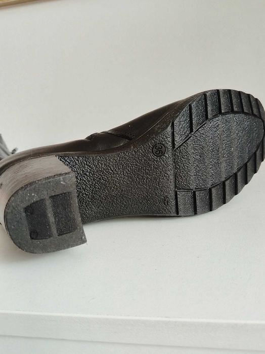 Продаются сапоги