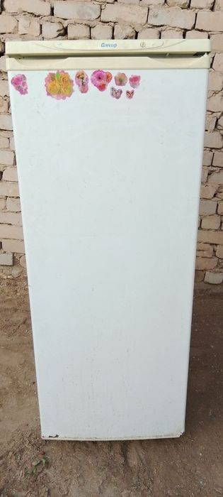 Днепр Холодилники сотилади 100 миг сум зутириш гарак еки запчастга