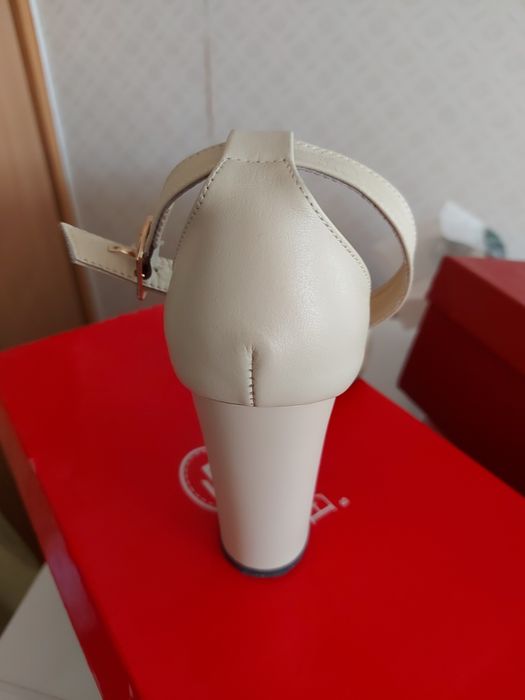 Продам басаножки женские