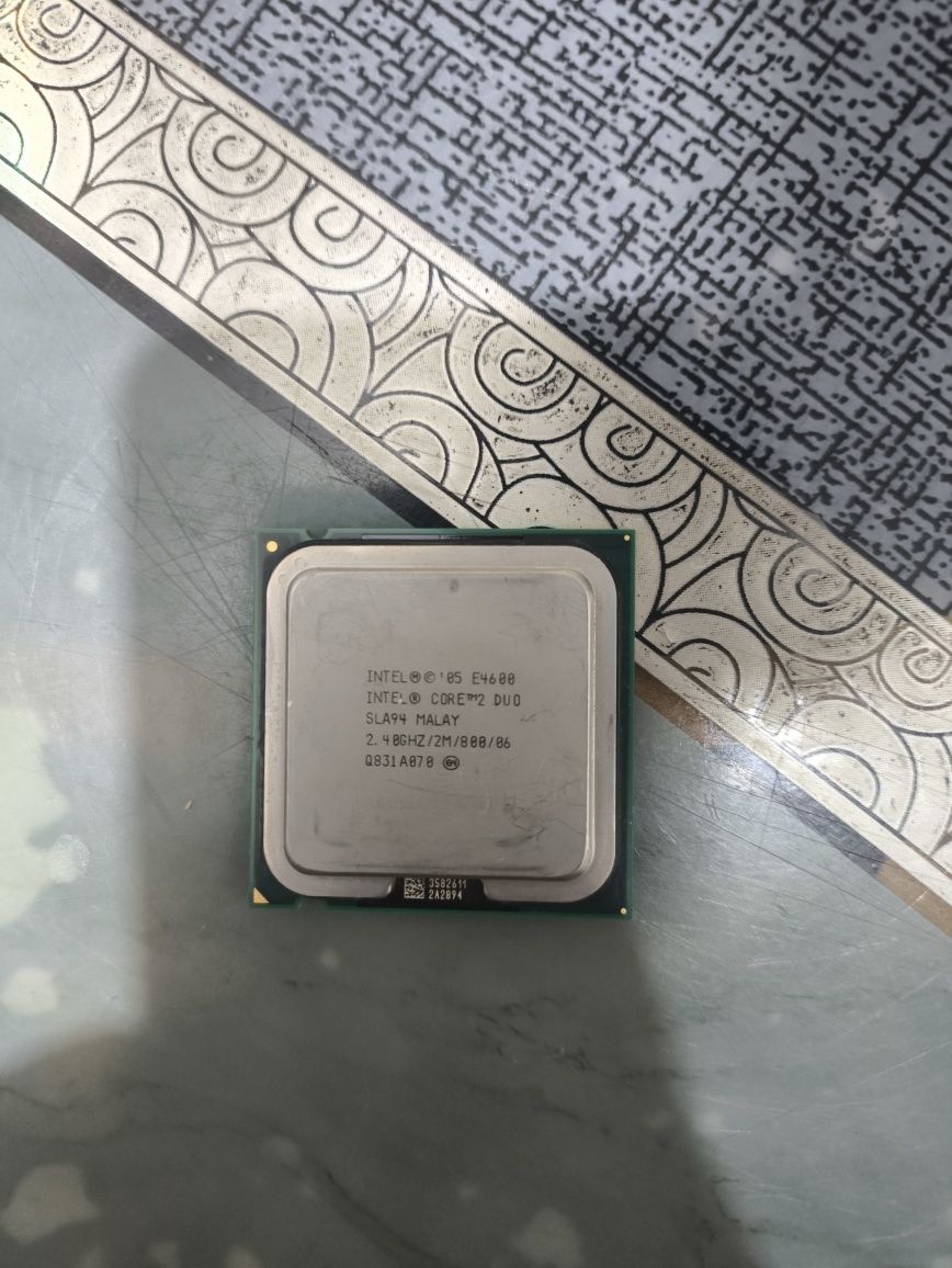 Процессор Intel Core 2 Duo E4600