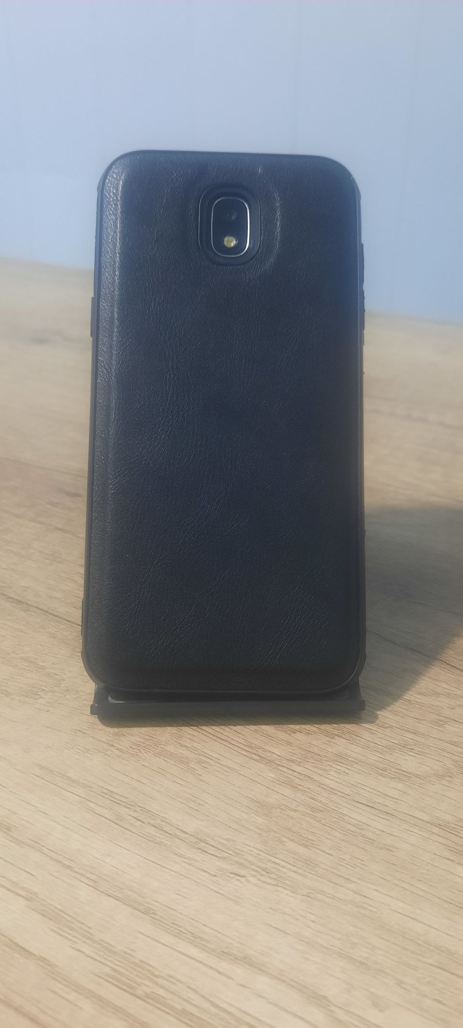 Prodayu svoy Samsung J5 17 v xoroshem sostoyani