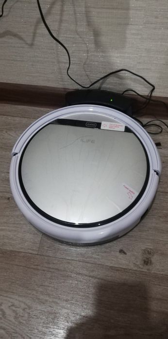 Продам робот пылесос