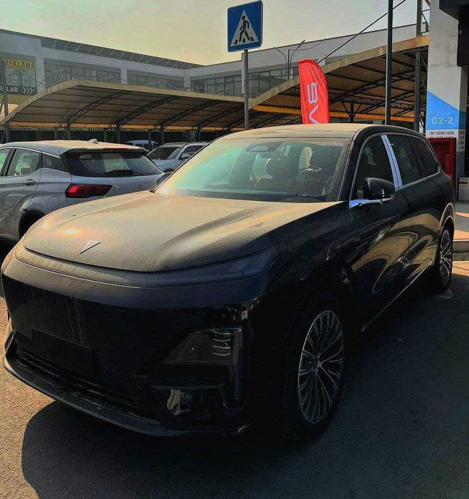 Deepal S09 —  4x4 Ultra