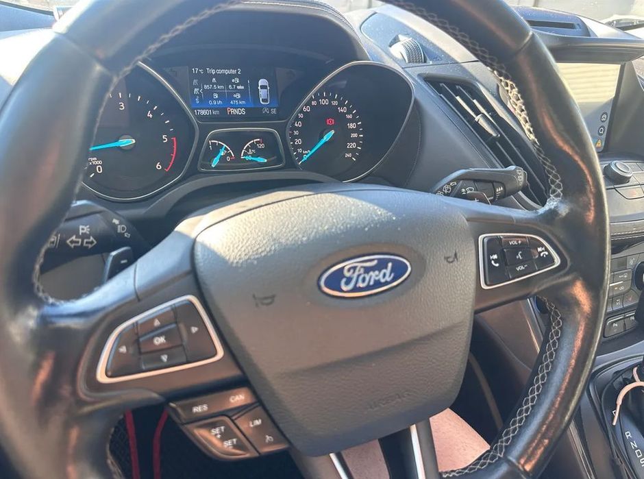 Ford Kuga Vand Ford Kuga VIGNALE 4x4 180CP