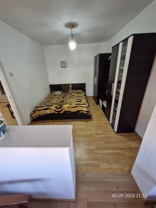 De închiriat apartament cu 2 camere