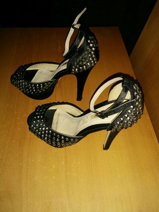 Sandale noi de ocazie cu platforma mas.36