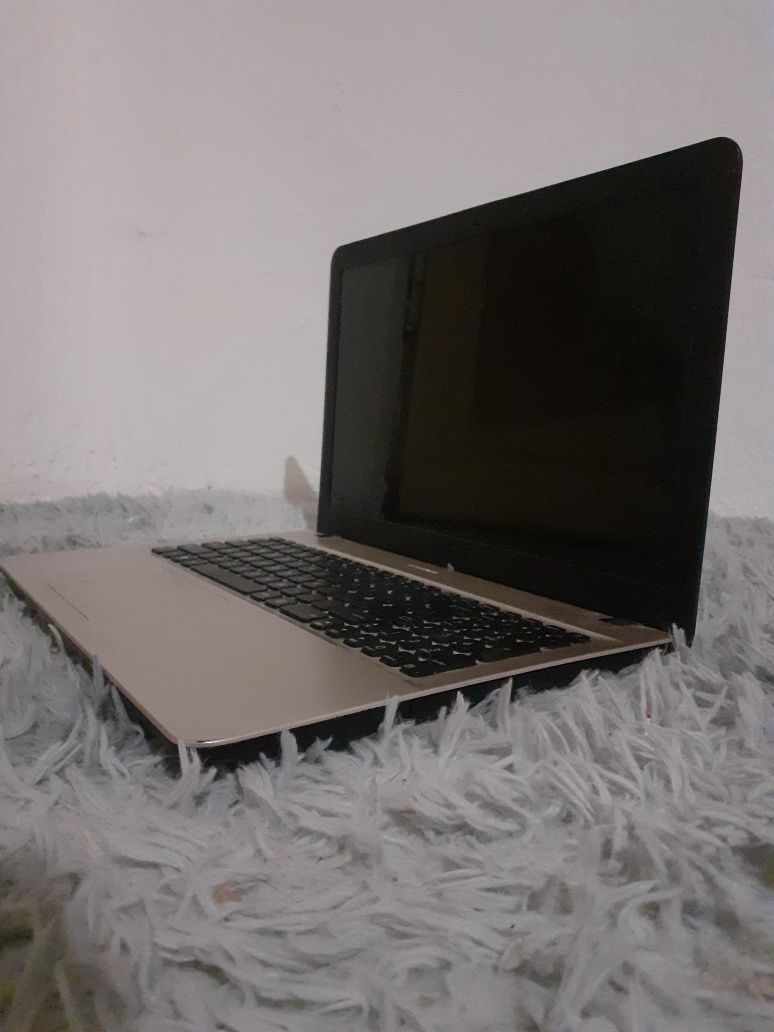 Laptop asus office