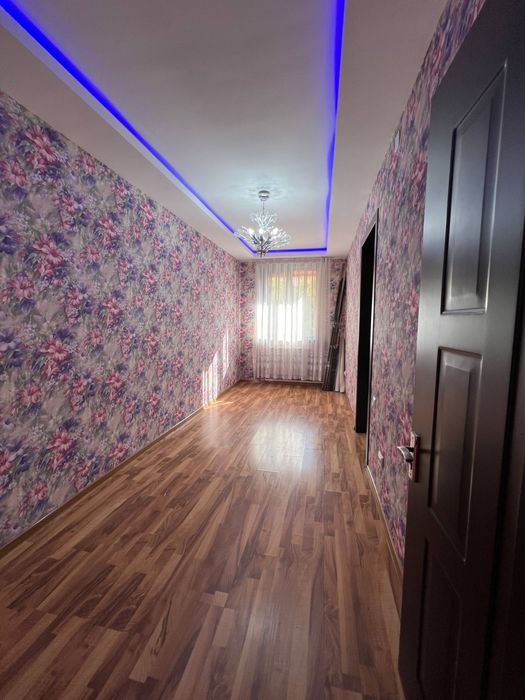 Сотилади 4 хона 3-этаж Корасу 4 . Мебель ва техникалар колади. Ипотека