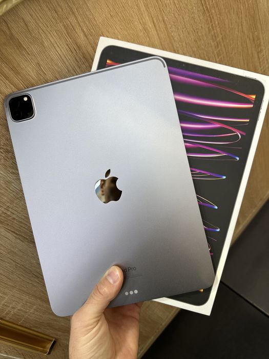 Продаетсая iPad Pro 11 м2. 128 гб