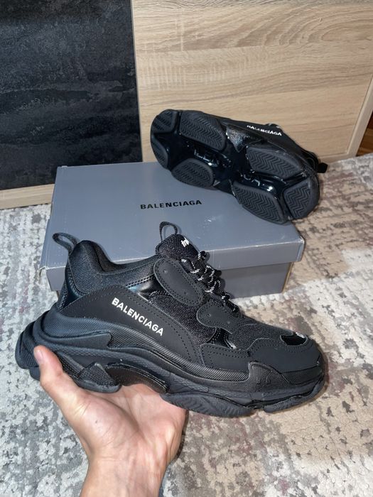 Balenciaga Triple S