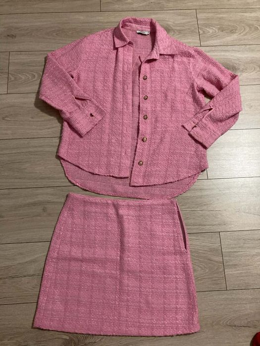 Vând compleu mărimea s