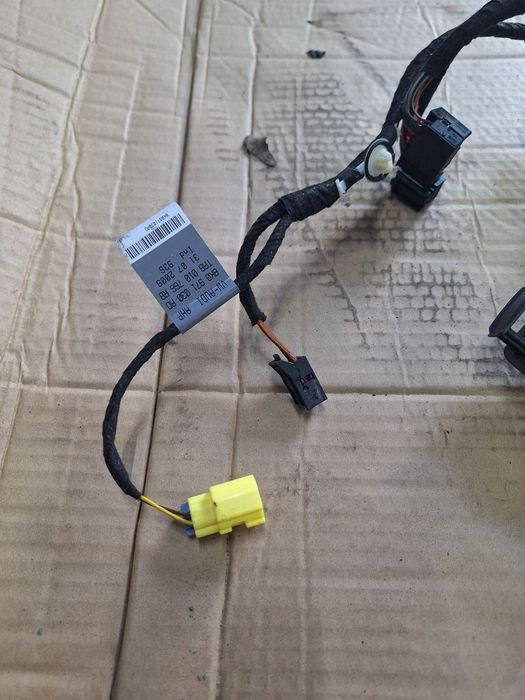 Cablaj portiera fata stanga AUDI A4 IV Avant 8K5, B8 2007 - 2015 8K0971030AD