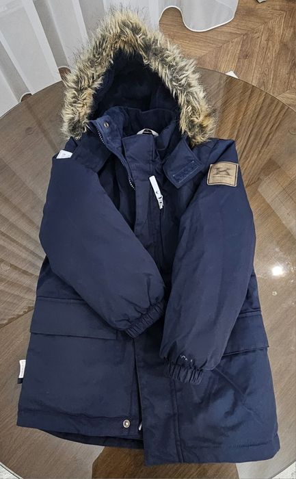 Продам детскую зимнюю куртку