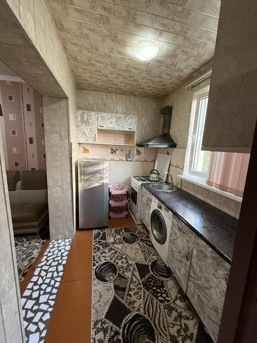 Ijaraga kvartira 1 ta qiz kerak sheriklikka (100$)