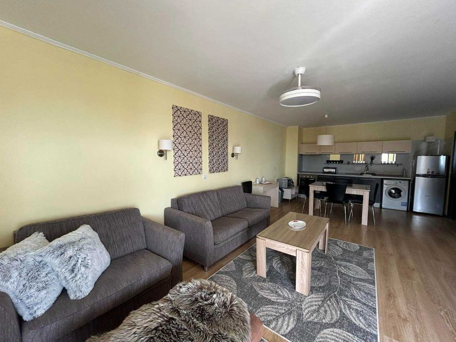 Продава се Двустаен апартамент в Варна, Център - 80 кв.м за 1063 €/кв.м - Снимка #4