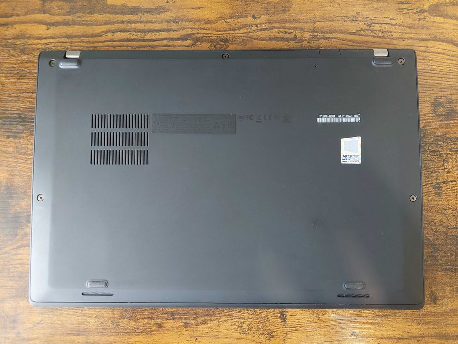 Лаптоп Lenovo ThinkPad X1 Carbon 5gen Intel i5, 8GB, SSD 256GB