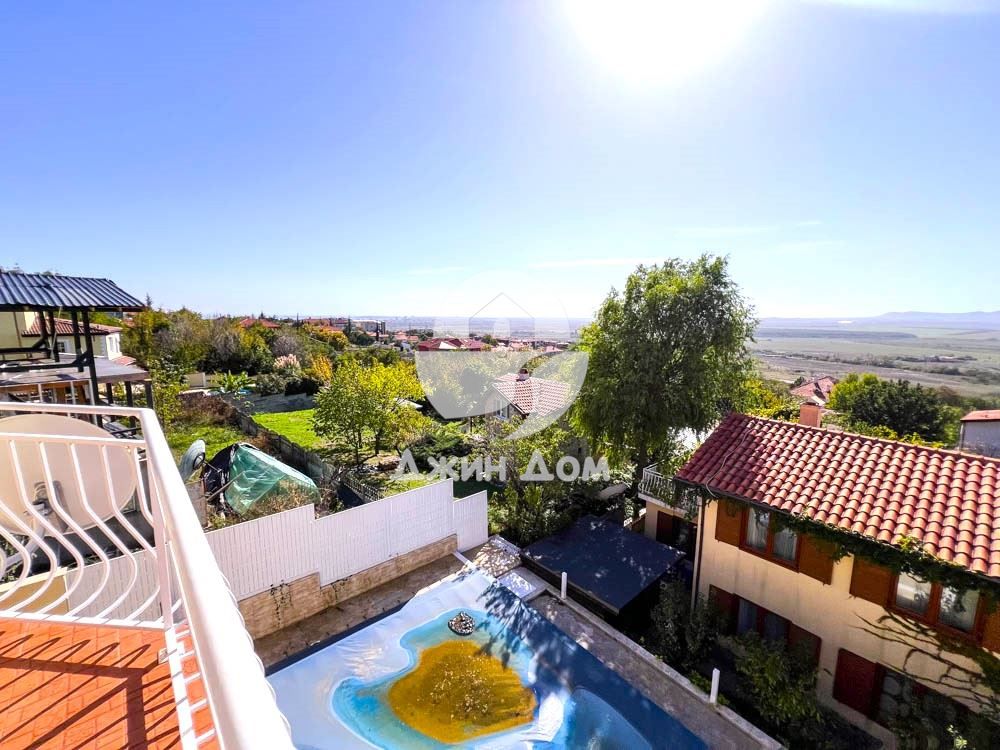 Продава се Къща в с. Кошарица, Област Бургас - 251 кв.м за 1255 €/кв.м - Снимка #1