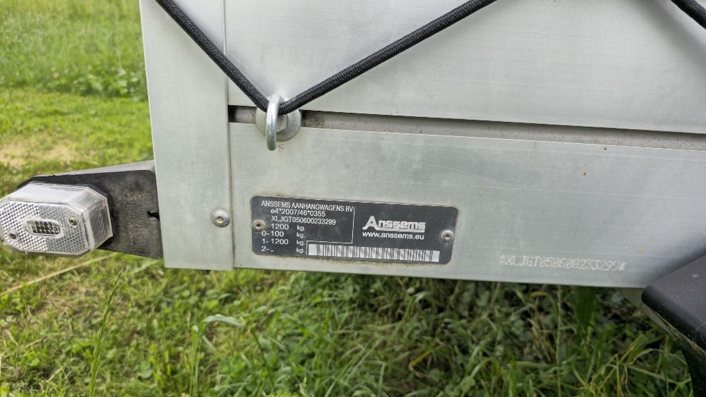 Vând remorcă 1200 kg