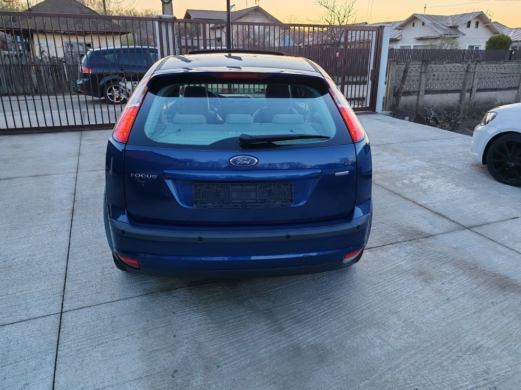 Vând Ford Focus 1,6 TDCI //Modelul GHIA//