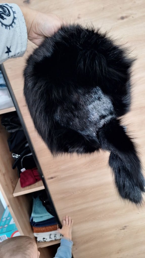 Caciula dama blana naturala