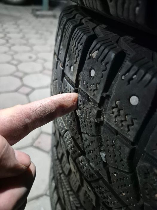 Продам б/у шины  R15