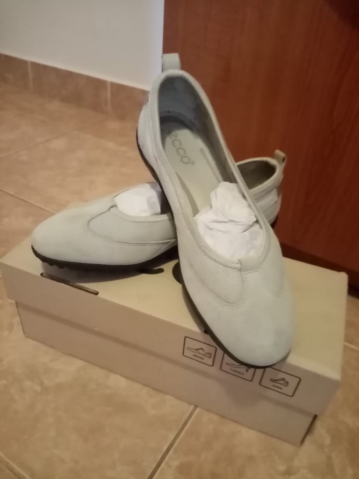 Pantofi ECCO 37 bej