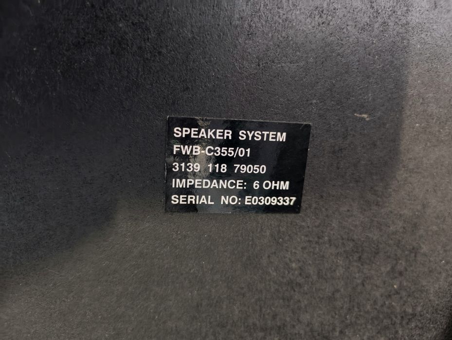 Boxe Philips FWB-C355/01 - Sunet puternic şi clar (6 Ohmi)