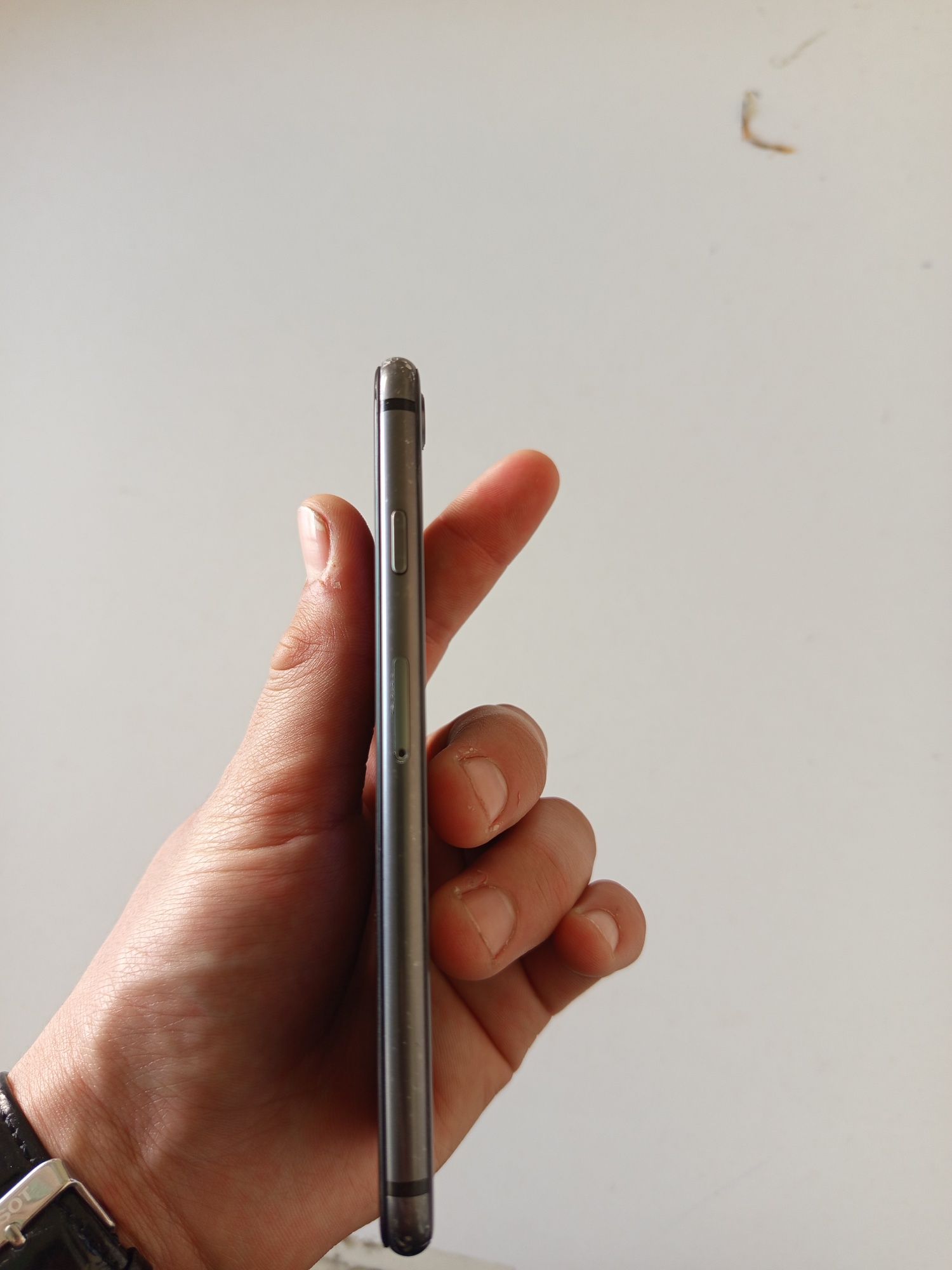 Iphone 8 yomkost 100