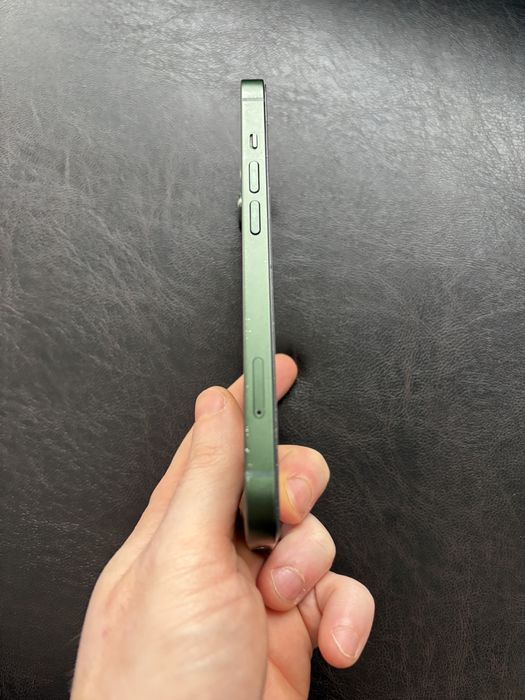 Vand iphone 13 de 128gb