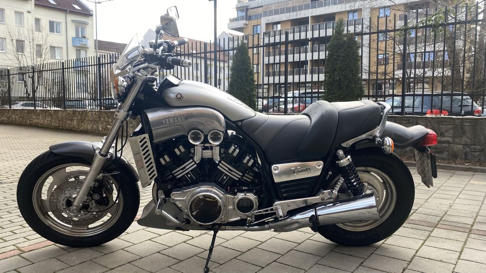 Yamaha Vmax 1200