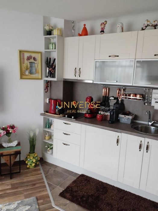 Продава се Двустаен апартамент в к.к. Слънчев бряг - 60 кв.м за 2000 €/кв.м - Снимка #2