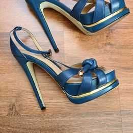 sandale albastre nr.37