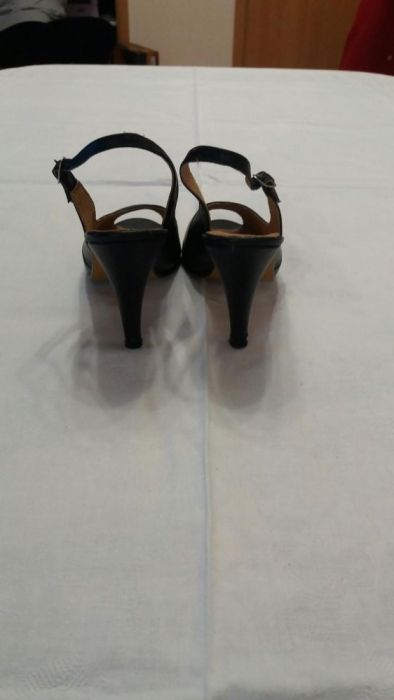 Vand sandale de ocazie, piele, marimea 34,5